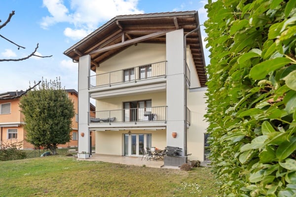 Casa gemella uni-bifamiliare con giardino e vista 28