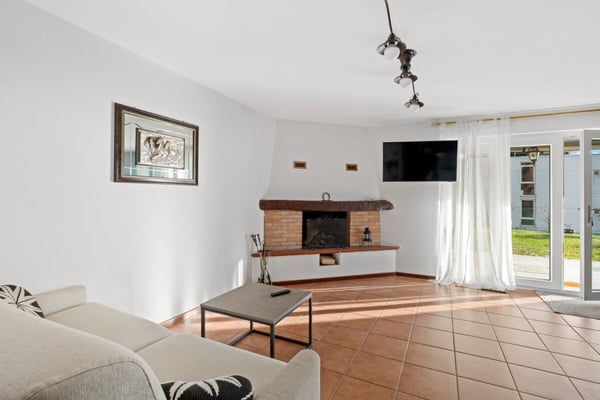 Casa gemella uni-bifamiliare con giardino e vista 18