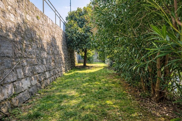 Graziosa casa unifamiliare nel centro storico, ristrutturata 23