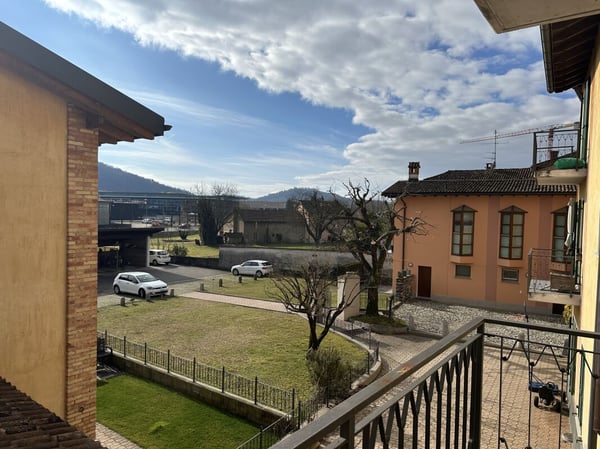 Caratteristico appartamento di 2.5 locali, in zona servita 2