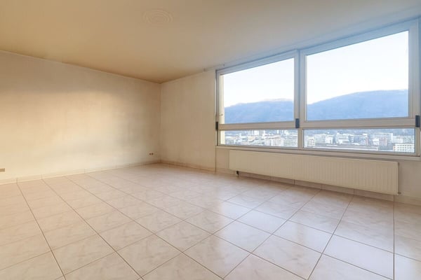 Appartamento all'ultimo piano di 5 locali con balcone 3