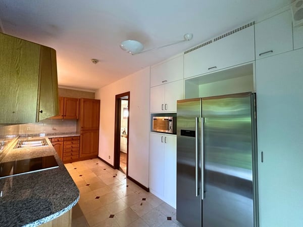 Signorile casa gemella nel verde e con vista aperta 9