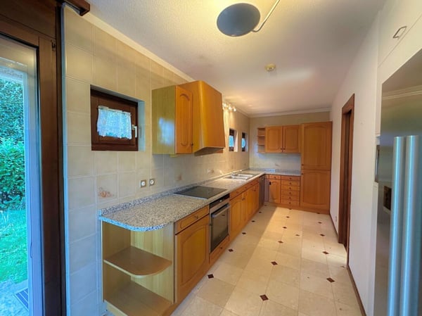 Signorile casa gemella nel verde e con vista aperta 8