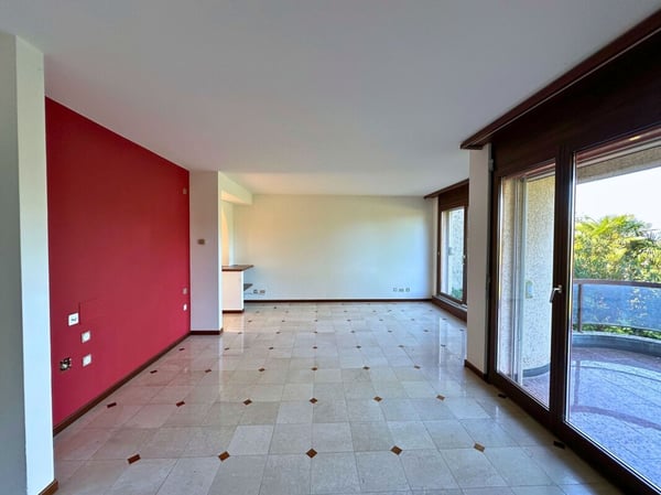 Signorile casa gemella nel verde e con vista aperta 5