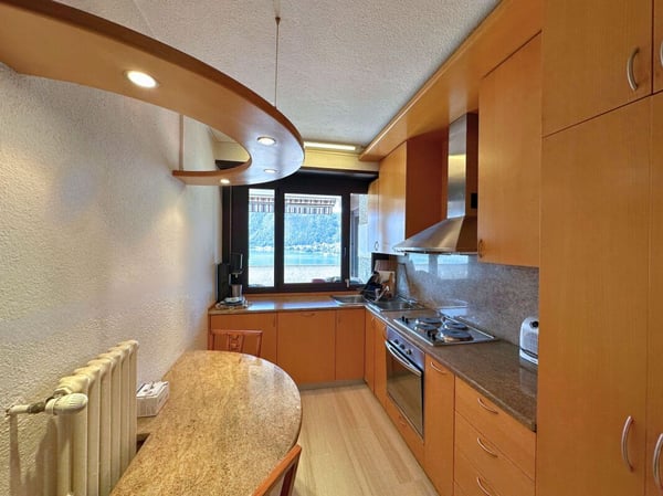 Interessante appartamento di 5.5 locali con grande terrazza e splendida vista lago 14