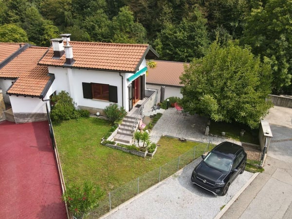 Graziosa casa unifamiliare in zona tranquilla 1