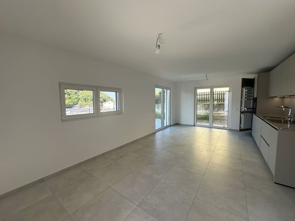 Nuovo e moderno appartamento di 3.5 locali con giardino privato e terrazza Mendrisio Arzo 3