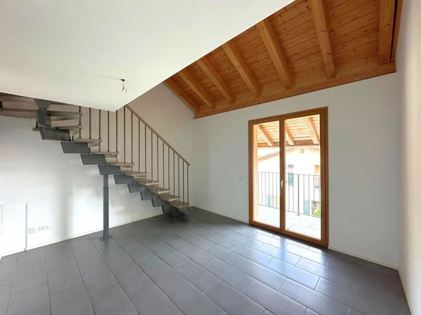Caratteristico appartamento duplex di 3.5 locali, ultimo piano 5