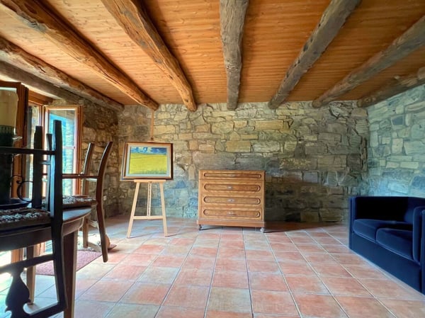 Grazioso rustico ristrutturato con vista aperta sulla valle 8