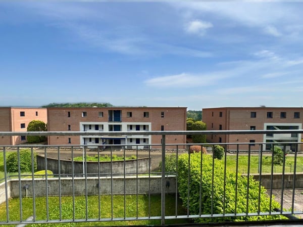 Casa unifamiliare moderna, con terrazza e giardino privato 3