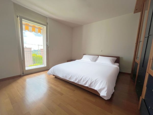 Casa unifamiliare moderna, con terrazza e giardino privato 4