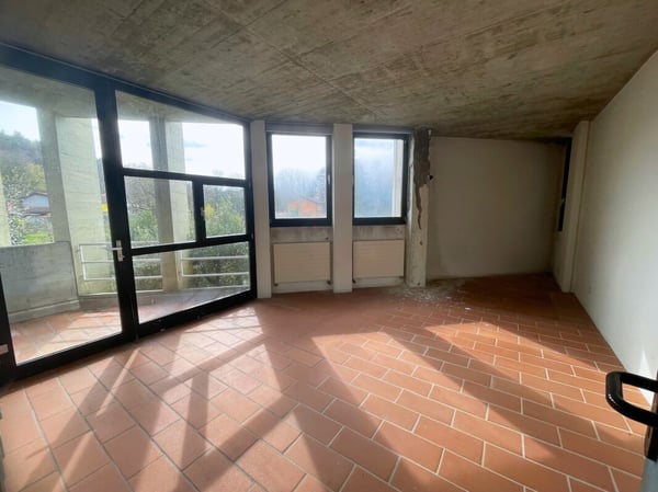 Casa unifamiliare su tre livelli con terrazza panoramica e giardino 11