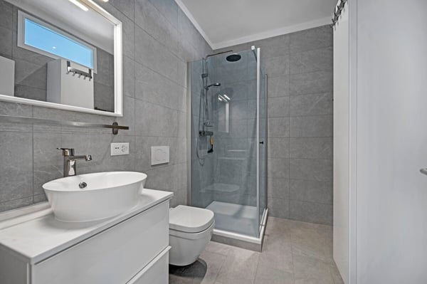 Ampia proprietà misto residenziale-commerciale con vista 13