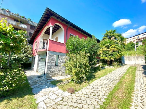 Casa indipendente con giardino e garage 2