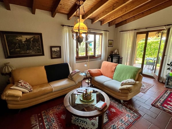 Splendida e caratteristica casa immersa nel verde 6