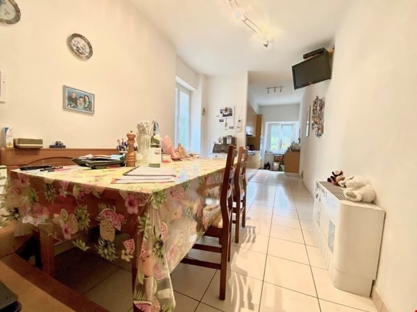 Rinnovata casa indipendente in zona verdeggiante e tranquilla 8