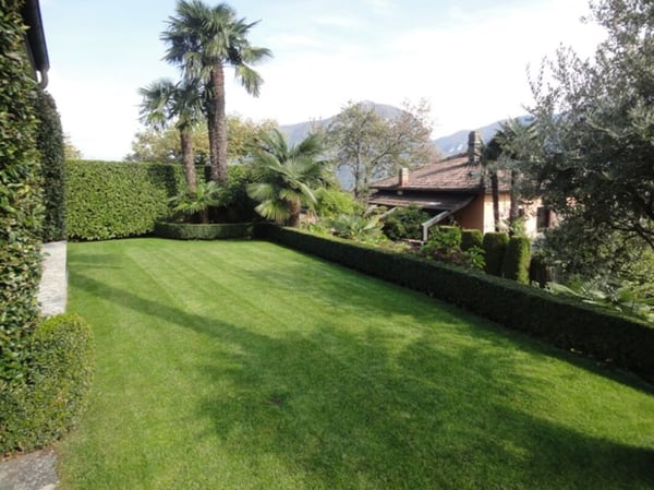 Villa signorile nel verde con vista panoramica 3