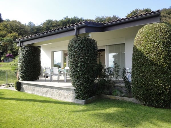 Villa signorile nel verde con vista panoramica 1