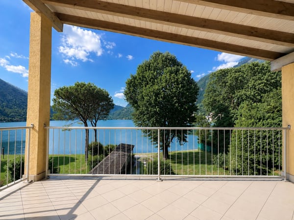Affascinante attico vista lago di 5.5 locali 2