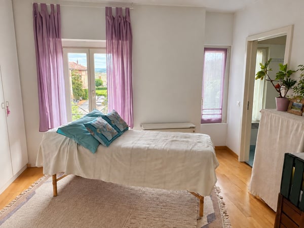 Piccola casa bifamiliare da risanare con rustico e giardino 8