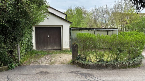 10-Zimmer-Villa mit grossem Garten an sonniger und ruhiger Lage 18