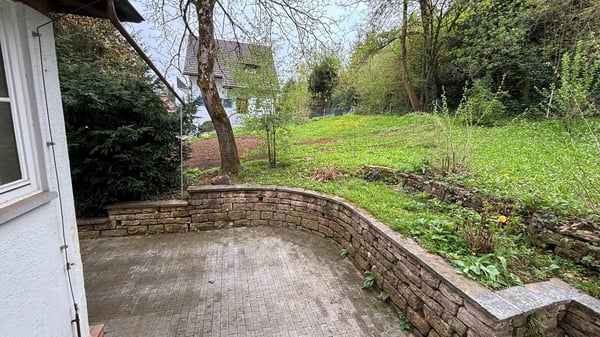 10-Zimmer-Villa mit grossem Garten an sonniger und ruhiger Lage 9