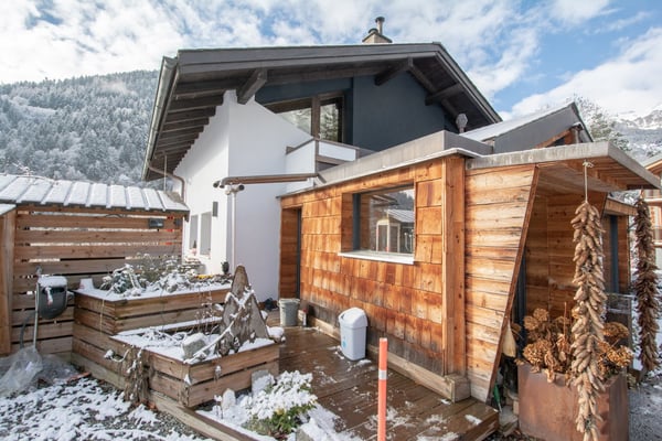 Grand chalet individuel avec un appartement de 3.5 pièces attenant 35