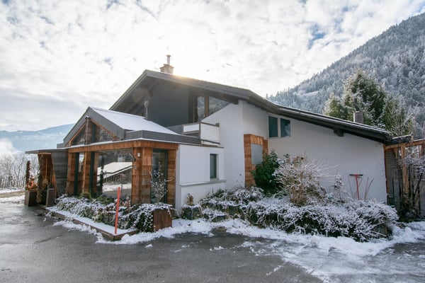 Grand chalet individuel avec un appartement de 3.5 pièces attenant 3