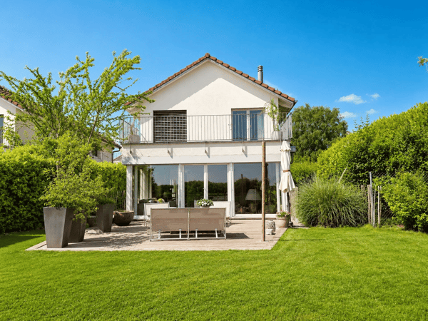 A vendre belle villa d'environ 250m2 à quelques minutes de Aubonne 1