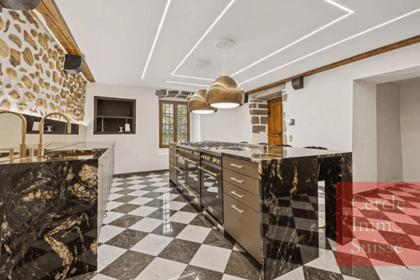 Château d’exception du XVIᵉ siècle entièrement rénové – Propriété de prestige 34