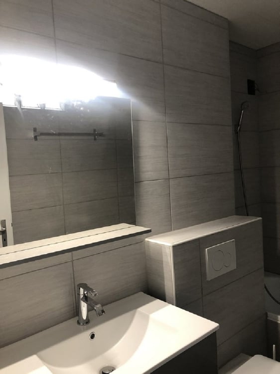 Appartement de 3 pièces avec balcon à La Chaux-de-Fonds 6