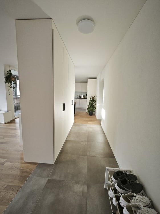 Helle 2.5-Zimmer-Wohnung an zentraler Lage in Lyss 4