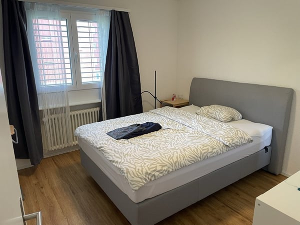 Gemütliche 2.5-Zimmer-Wohnung mit Balkon in Regensdorf – sofort verfügbar! 2