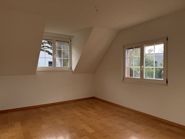 Exklusive 6.5-Zimmer-Landhausvilla mit Pool an bester Lage in Riehen 11