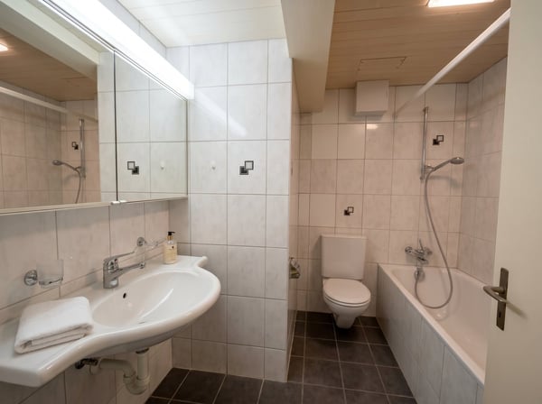 Charmantes Mehrfamilienhaus mit 7 Mietobjekten und unausgeschöpftem Mietzinspotenzial 10