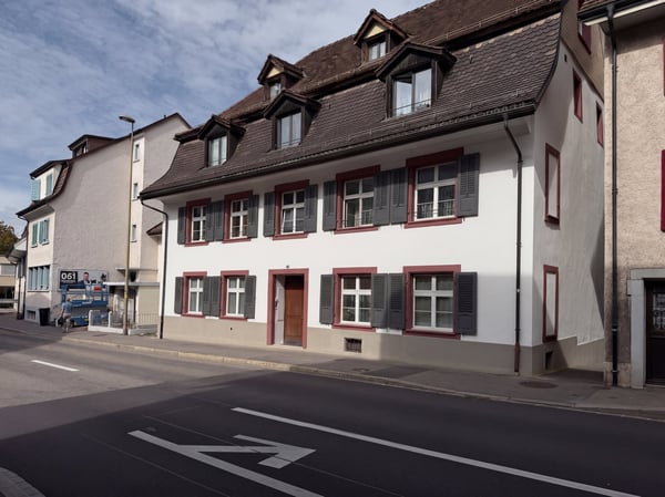 Charmantes Mehrfamilienhaus mit 7 Mietobjekten und unausgeschöpftem Mietzinspotenzial 28