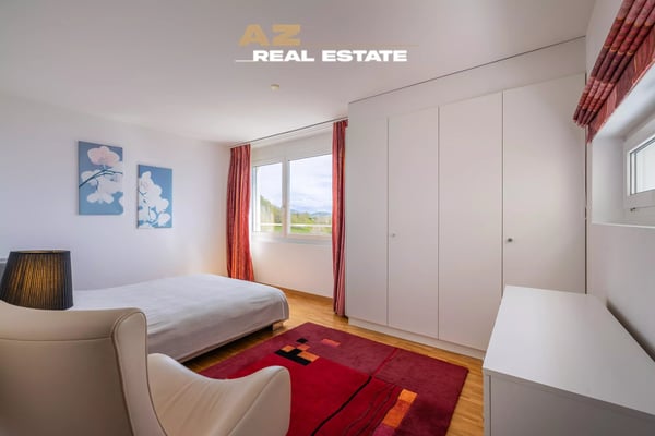 UNE SIGNATURE RARE FACE AU LAC BELMONT-SUR-LAUSANNE 10