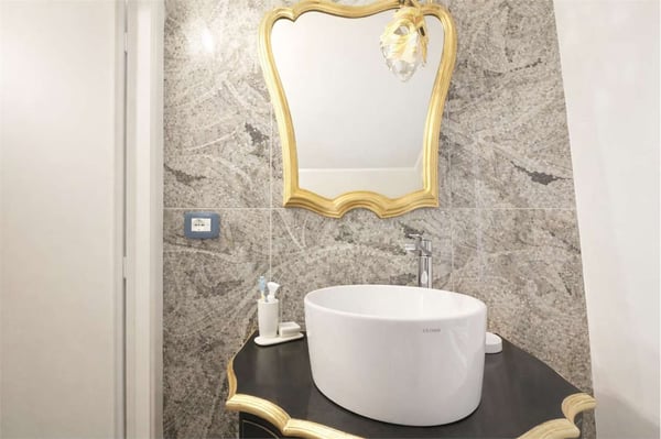 MODERNA MANSARDA DI DESIGN CON VISTA LAGO 12