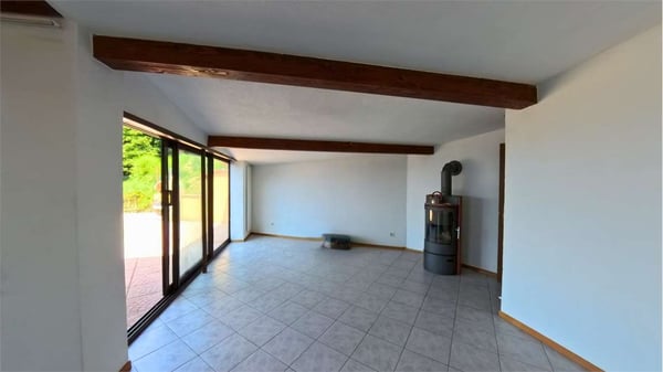 VILLA INDIPENDENTE CON GIARDINO E VISTA APERTA 11