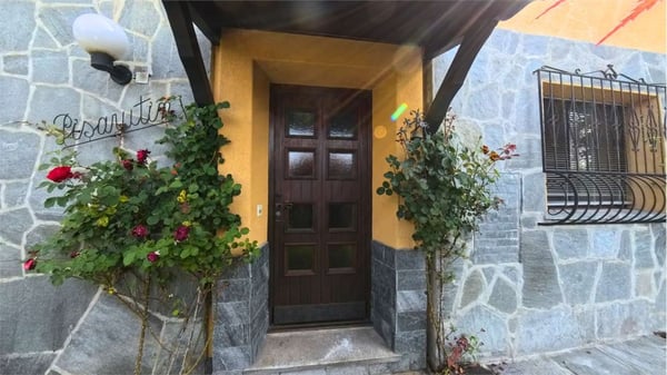 VILLA INDIPENDENTE CON GIARDINO E VISTA APERTA 6