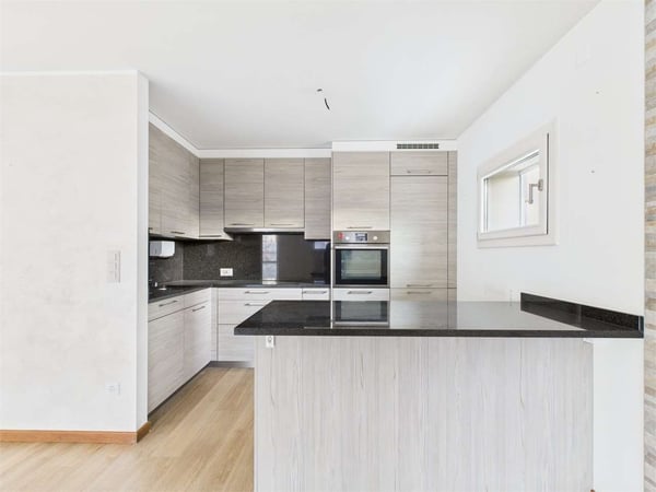 AMPIO E LUMINOSO APPARTAMENTO DI 4,5 LOCALI IN RESIDENZA SIGNORILE 1