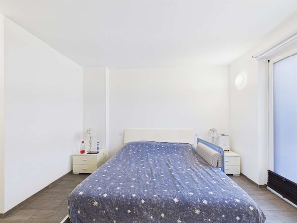 AMPIA CASA MODERNA CON TERRAZZA E UNITA' INDIPENDENTE 12