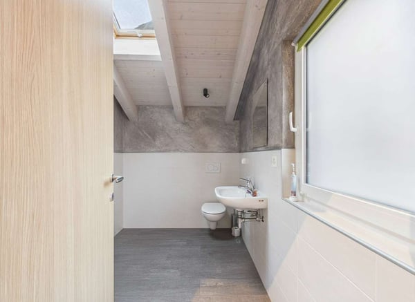 AMPIA CASA MODERNA CON TERRAZZA E UNITA' INDIPENDENTE 6