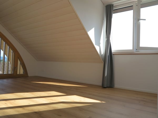 Moderne 4.5-Zimmer-Maisonette-Wohnung in Jens 29