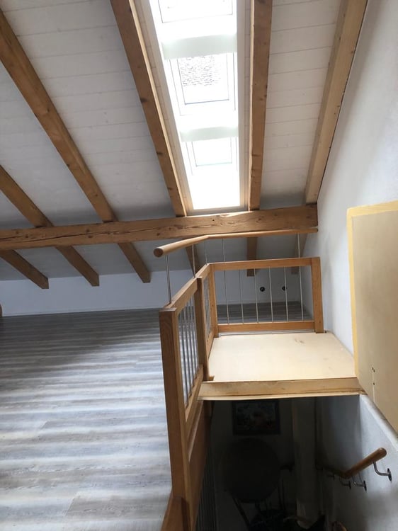 Charmante 4-Zimmer-Maisonette-Wohnung mit Balkon und Seeblick in Ligerz 17