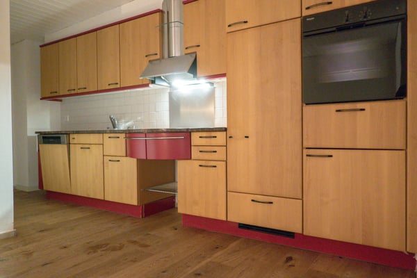 Charmante  3 ½  Zimmer Altbauwohnung mit Seeblick und privater grosser Terrasse in Ligerz 4