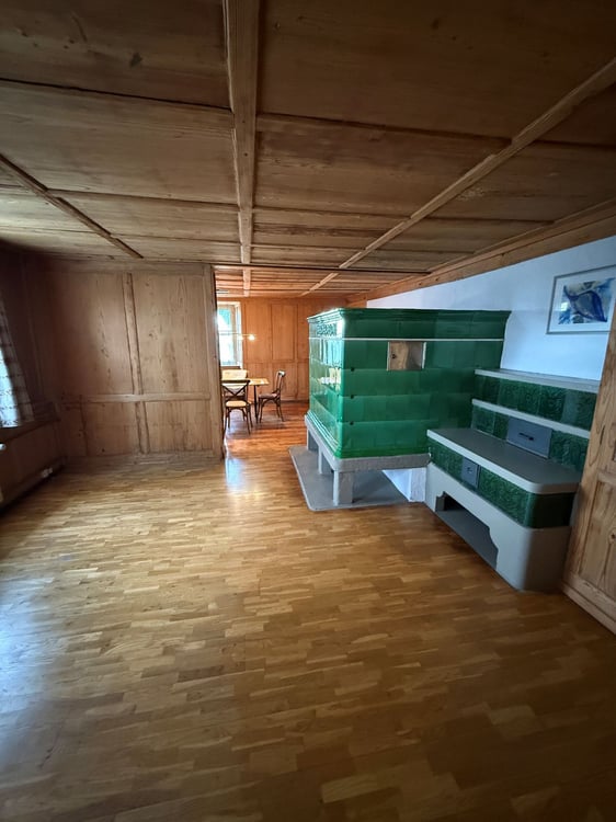 Charmantes 7.5-Zimmer-Bauernhaus in Winkel zu vermieten 8
