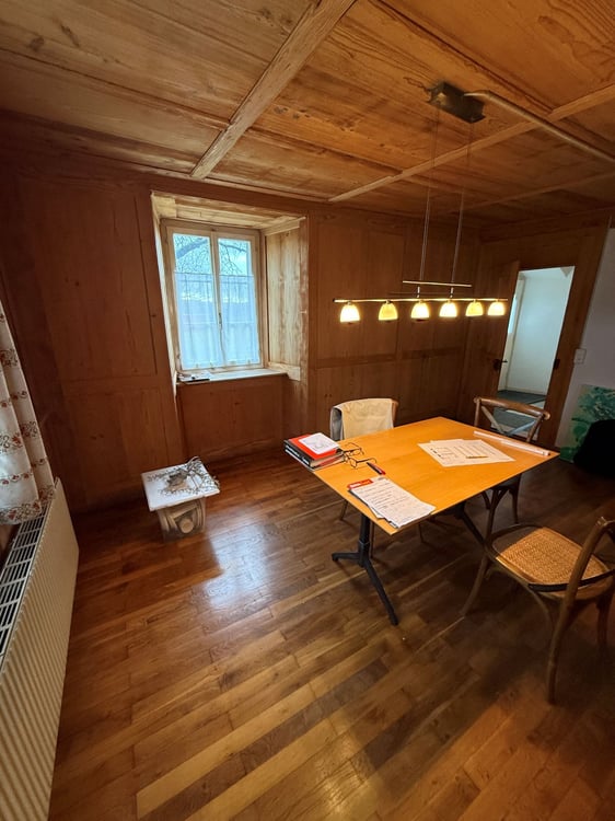 Charmantes 7.5-Zimmer-Bauernhaus in Winkel zu vermieten 10