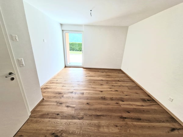 Neuwertige Gartenwohnung (Zweitwohnung) mit Traumsicht nahe den Bergbahnen Motta Naluns 8