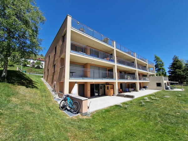 Neuwertige Gartenwohnung mit Traumsicht nahe den Bergbahnen Motta Naluns 3